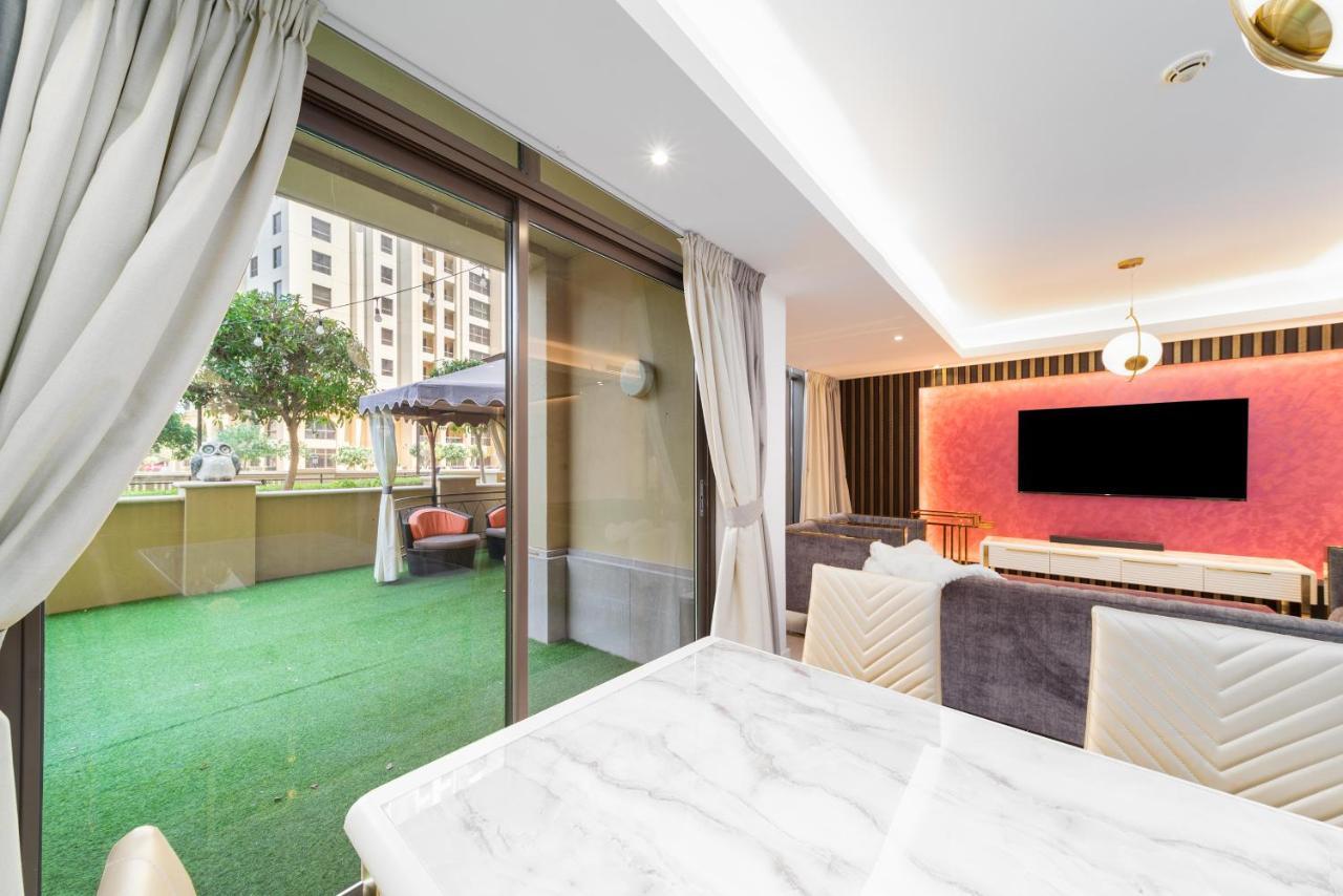 Elan 5-bedroom Beach Apartment *